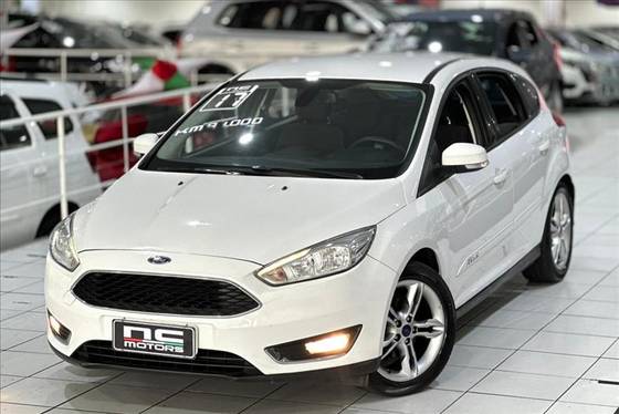FORD FOCUS 1.6 SE 16V FLEX 4P MANUAL FORD FOCUS 1.6 SE 16V FLEX 4P MANUAL